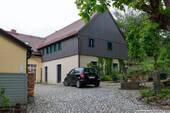 Blick in den Hof - Einfamilienhaus mit 142,00 m&sup2; in Schirgiswalde-Kirschau zum Kaufen