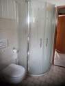 Bad mit Dusche - 