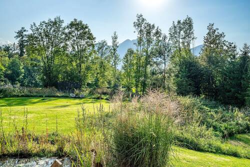 Idyllisches, einzigartiges Bergpanorama. - Traum Chalet im Alpenglühen. Eine Rarität der Extraklasse.