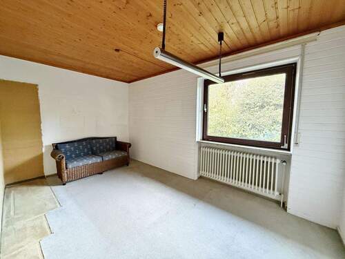 Kinder-/ Arbeits- oder Gästezimmer - 