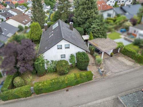 Luftbild - Mehrfamilienhaus, Wohnhaus mit 359,00 m&sup2; in Karlsruhe / Grünwettersbach zum Kaufen