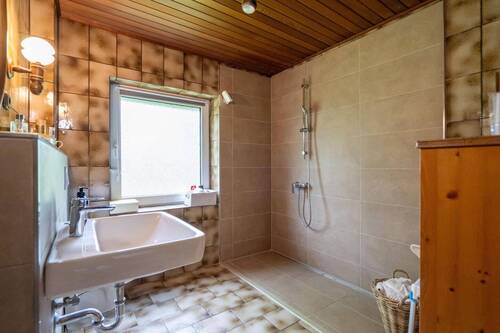 Duschbad Erdgeschoss - 