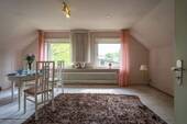 Schlafzimmer (im Grundriss - Wohnzimmer DG) - 