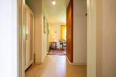 Schlafzimmer mit Vorflur und Ankleide - 