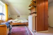 Schlafzimmer mit Ankleide - 