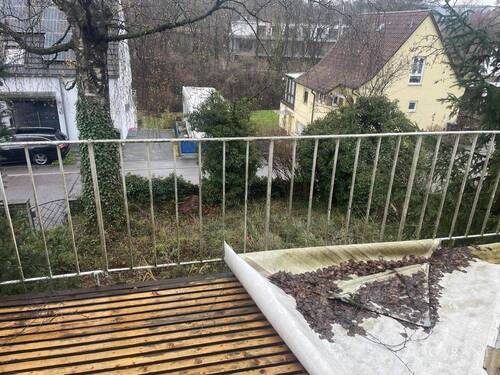 Balkon mit Aussicht - Einfamilienhaus mit 115,00 m&sup2; in Leonberg zum Kaufen