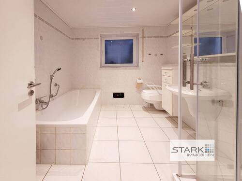 UG Badezimmer 1.jpg - 