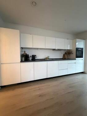 Moderne Küchenzeile - 2 Zimmer Etagenwohnung zur Miete in Singen