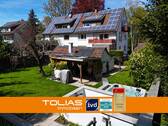 Titelbild - Grün wohin das Auge reicht: Dreifamilienhaus mit 5 Stellplätzen und Gartenreich auf ca. 824 m²