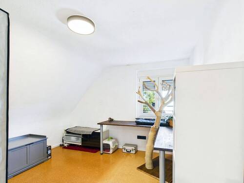 DG: Arbeitszimmer/Kinderzimmer - 