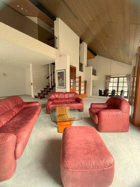 Wohnzimmer Wohneinheit 1 - 2 Zimmer Mehrfamilienhaus, Wohnhaus in Neustadt