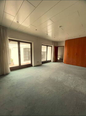 Schlafzimmer Wohneinheit 1 - Mehrfamilienhaus, Wohnhaus mit 611,00 m² in Neustadt zum Kaufen