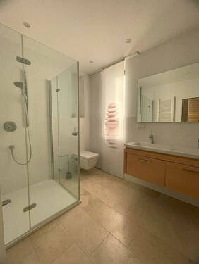 Bad 2 Wohneinheit 1 - 