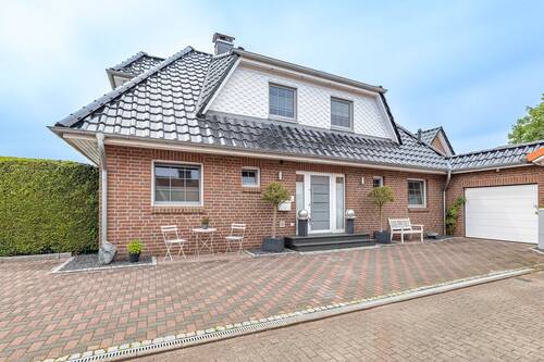 Außenansicht - Einziehen & Wohlfühlen: Traumhaus in Sackgassenlage!