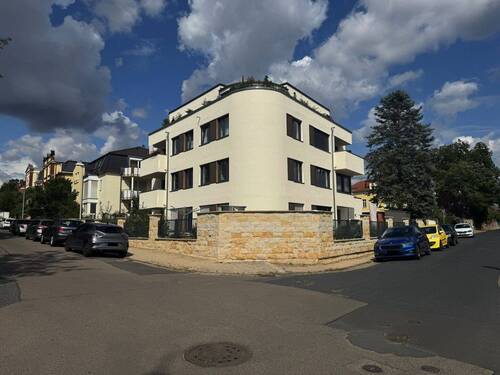 Hausansicht - 4 Zimmer Etagenwohnung zum Kaufen in Radebeul