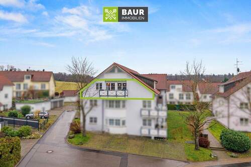 Titelbild - Schöne 3-Zimmer-Dachgeschosswohnung mit Balkon in Mochenwangen