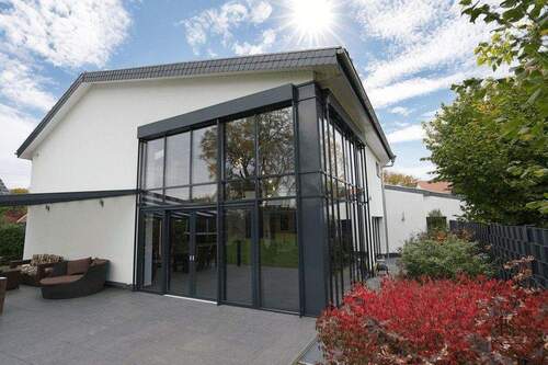 Bild 1 - Großzügig - Neuwertig - Modern - Architektenhaus mit edlem Design