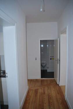 Flur - 2 Zimmer Etagenwohnung in Kiel