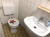 Toilette und Dusche im Nebengebäude - 