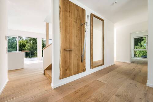 Entrée - Einfamilienhaus mit 277,00 m² in Pliezhausen zum Kaufen