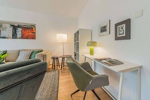 Wohnen - 2 Zimmer Etagenwohnung in Frankfurt am Main