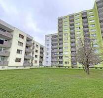 Einziehen und wohlfühlen-moderne, gepflegte 3-Zimmer-Whg. gr. Loggia, Aufzug & Stellplatz in Empelde - Ronnenberg