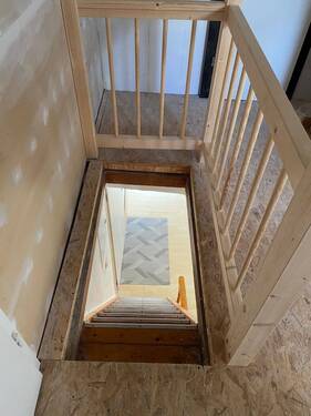 Treppe zum Dachgeschoss - 
