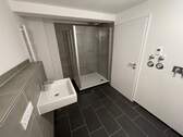 Wohnung, rechts - 