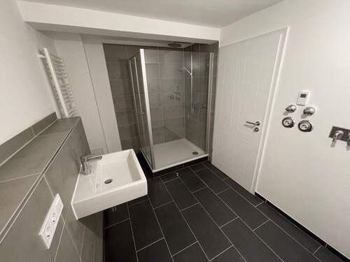 Wohnung, rechts - 
