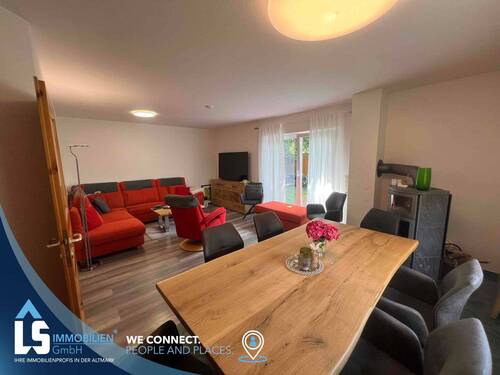 Wohnzimmer mit Esstisch - 