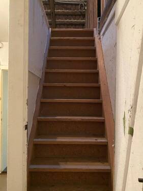 Treppe zum Dachboden - 