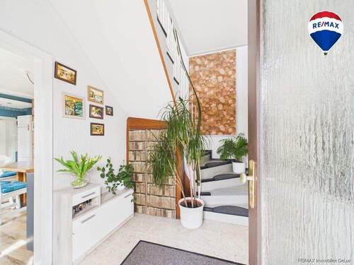 REMAX Immobilien DeLux Haus in Losheim am See - Britten zu verkaufen - 4 Zimmer Einfamilienhaus in Losheim am See / Britten