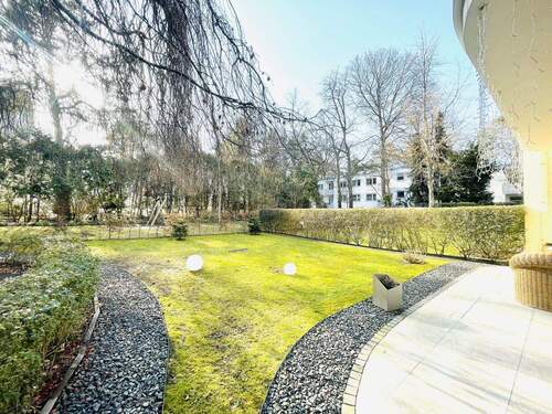 3 - 4 Zimmer Etagenwohnung in Berlin