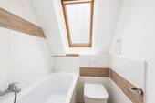 Mit Badewanne - 
