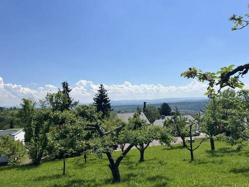 Aussicht Richtung Süden - Wohnen in Toplage mit erstklassiger Aussicht: Baugrundstück für Ihr Einfamilienhaus in Liebersbronn