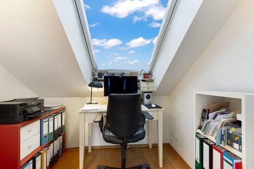 Arbeitszimmer im Dachgeschoss - 