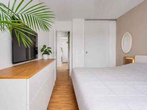 Schlafzimmer mit Ankleide - 
