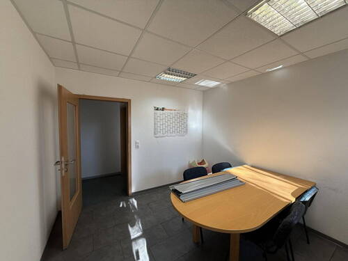 Büro / Pausenraum - 