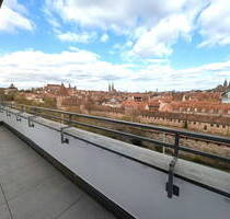 3-Zimmer DG-Wohnung mit traumhaften Ausblick über die Nbg. Altstadt, Prov.frei - Nürnberg Kleinweidenmühle
