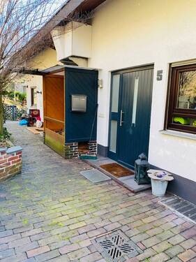 EG Hauseingang - 5 Zimmer Reihenmittelhaus zur Miete in Lörrach