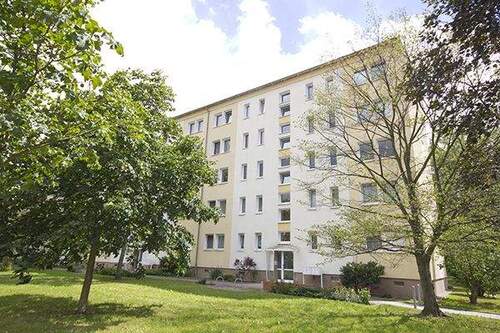 Vorderansicht - Etagenwohnung mit 47,20 m² in Halle (Saale) zur Miete