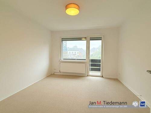 Zimmer 2 OG mit Balkon - 