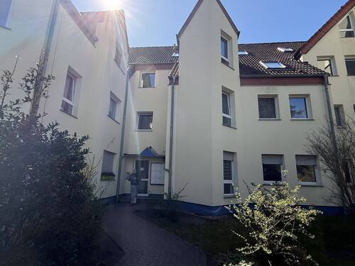 Der Eingang - 4 Zimmer Etagenwohnung zum Kaufen in Grünheide (Mark)