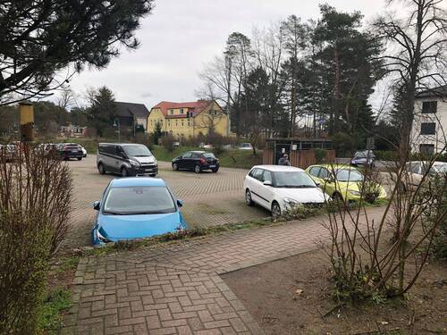 Stellplätze - Etagenwohnung mit 99,00 m&sup2; in Grünheide (Mark) zum Kaufen