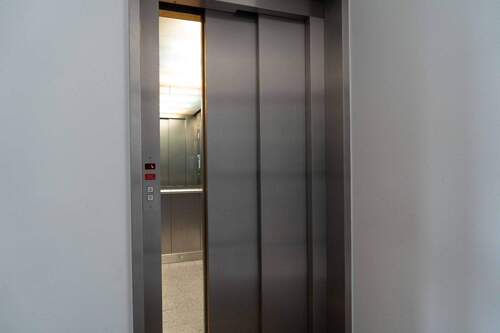 Fahrstuhl - 