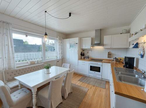 Küche Bild 1 - KI generiert - 