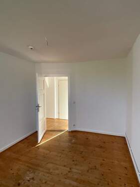 Wohnzimmer - 6 Zimmer Etagenwohnung zur Miete in Offenbach am Main