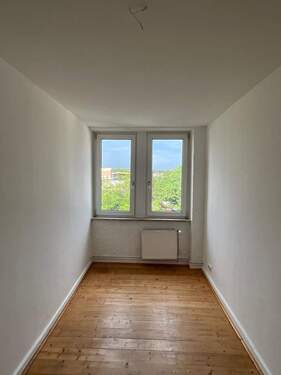 Kinderzimmer - 6 Zimmer Etagenwohnung in Offenbach am Main