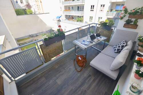 Balkon - Etagenwohnung mit 68,00 m&sup2; in Berlin zum Kaufen
