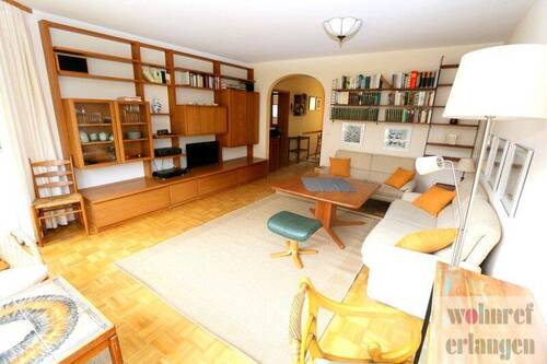  Wohnzimmer - Etagenwohnung mit 83,00 m² in Erlangen zur Miete